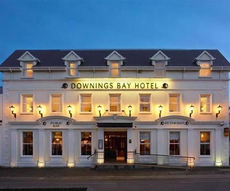 Downings Bay Hotel Exterior photo