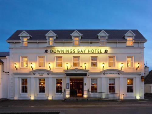 Downings Bay Hotel Exterior photo